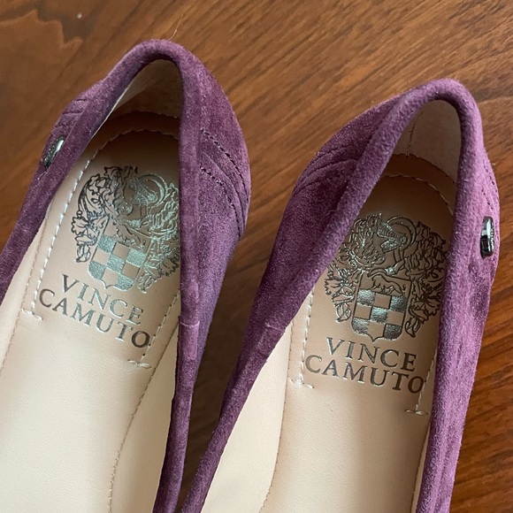 NWOB Vince Camuto Suede Ballerinas - Size 5.5 US - Picture 6 of 7
